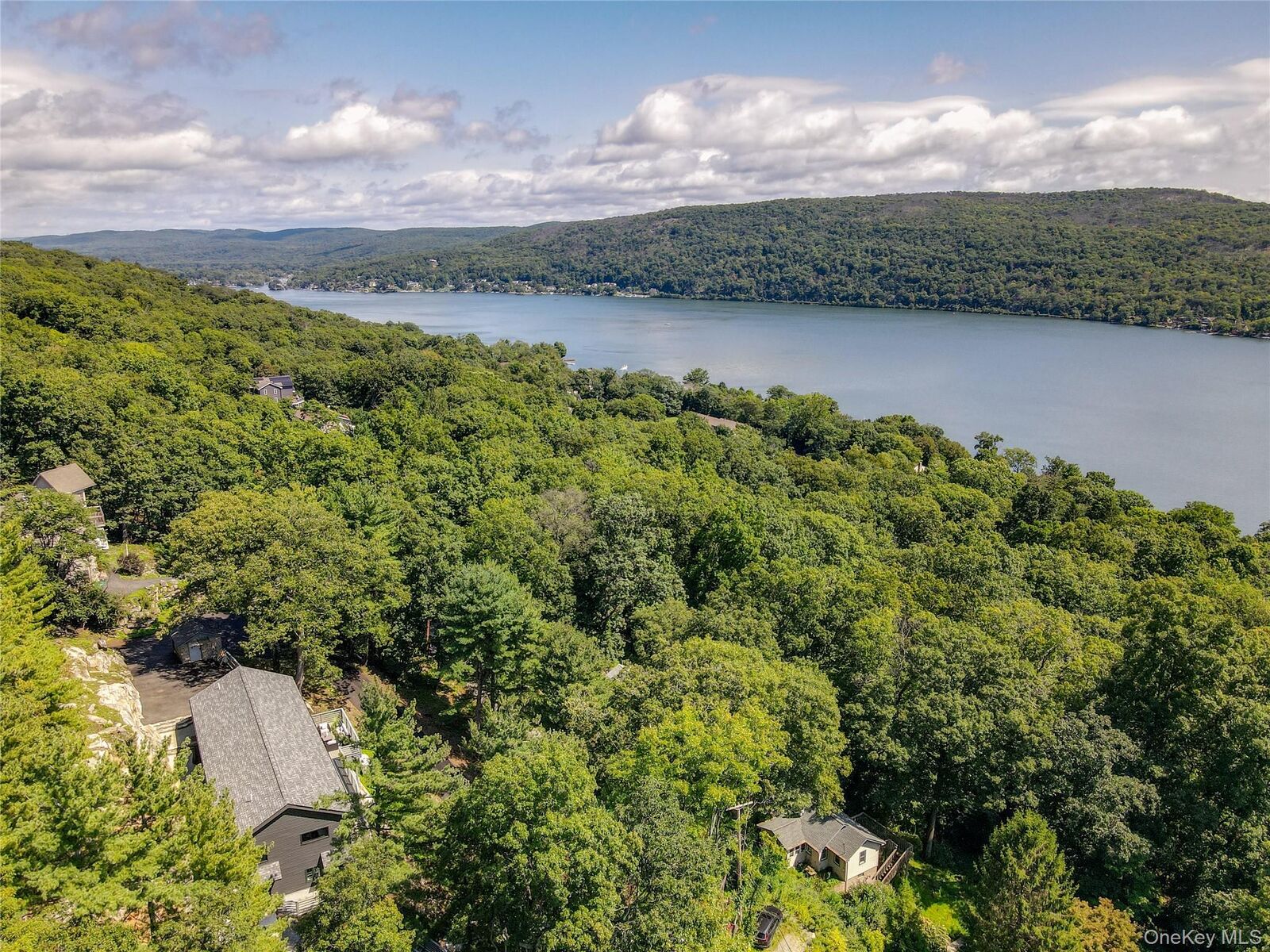 Property Photo:  87 Blueberry Hill  NY 10925 
