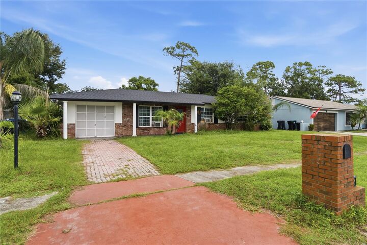 Property Photo:  7625 Gilchrist Drive  FL 32822 