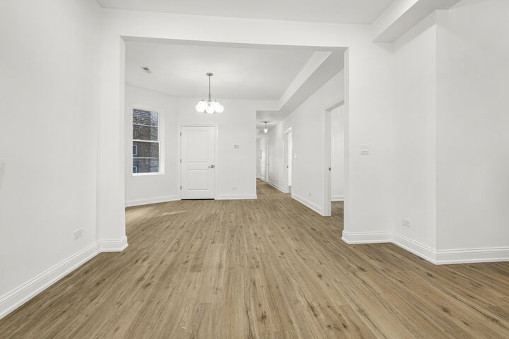 Property Photo:  4751 W Monroe Street 1  IL 60644 
