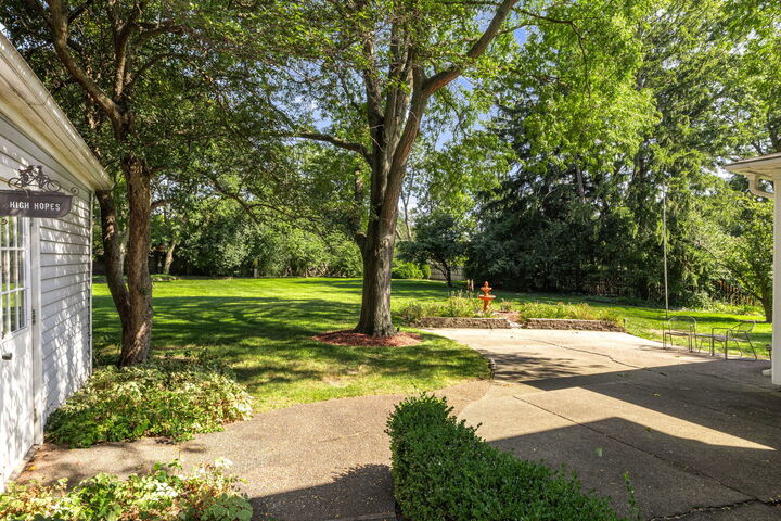 Property Photo: 839 Huber Lane IL 60025