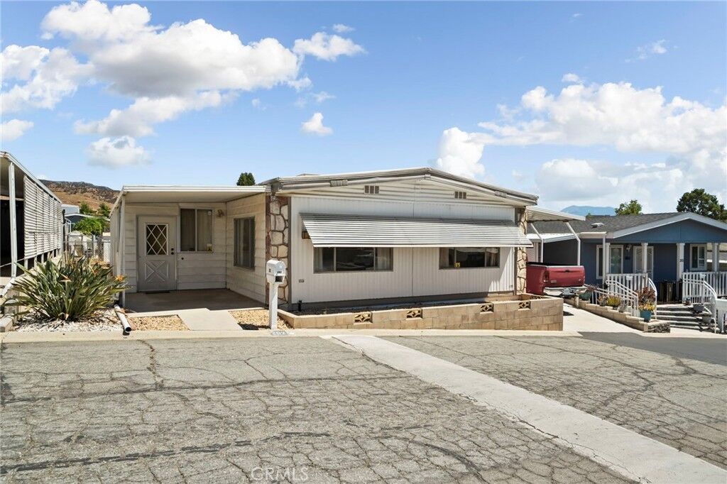 Property Photo:  10320 Calimesa Blvd 202  CA 92320 
