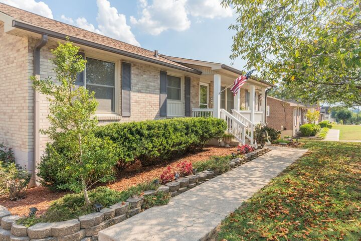 Property Photo:  4889 Big Horn Dr  TN 37138 