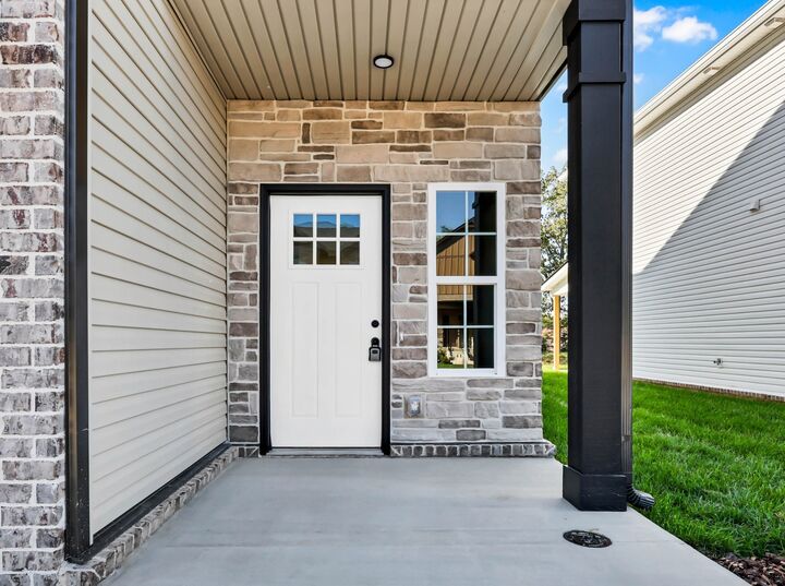 Property Photo: 548 Charleston Cove Way TN 37043