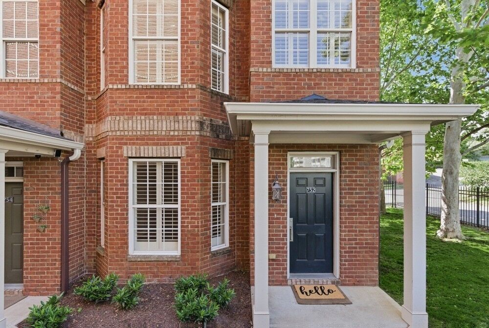 Property Photo: 752 Wedgewood Park TN 37203