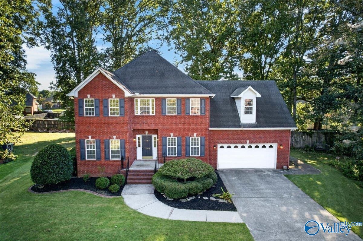 Property Photo: 13914 Sherman Drive SE AL 35803