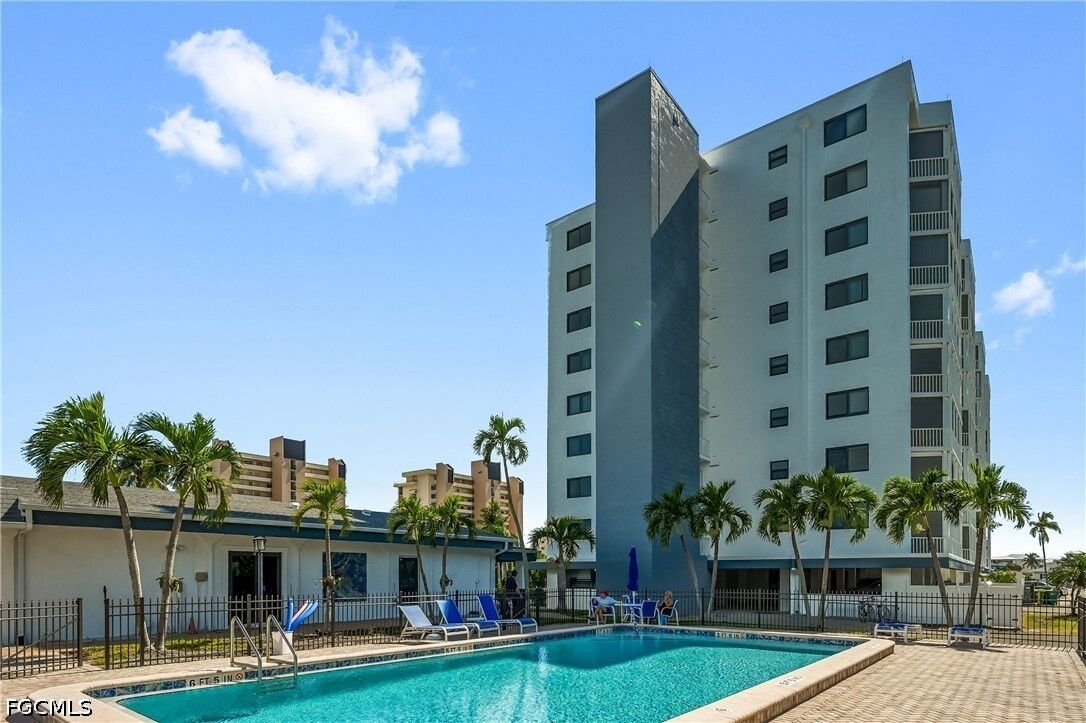 Property Photo:  8401 Estero Boulevard 304  FL 33931 