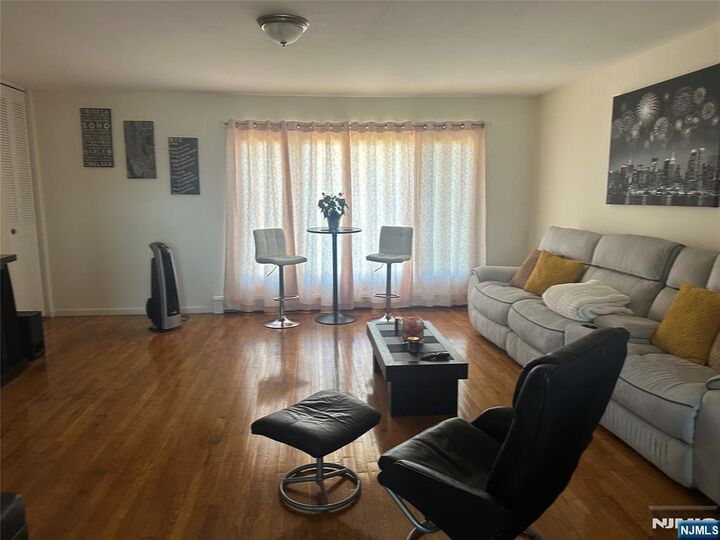 Property Photo:  480 North Avenue 2nd Floor  NJ 07024 