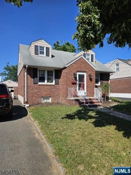 Property Photo:  102 Oldis Street  NJ 07662 