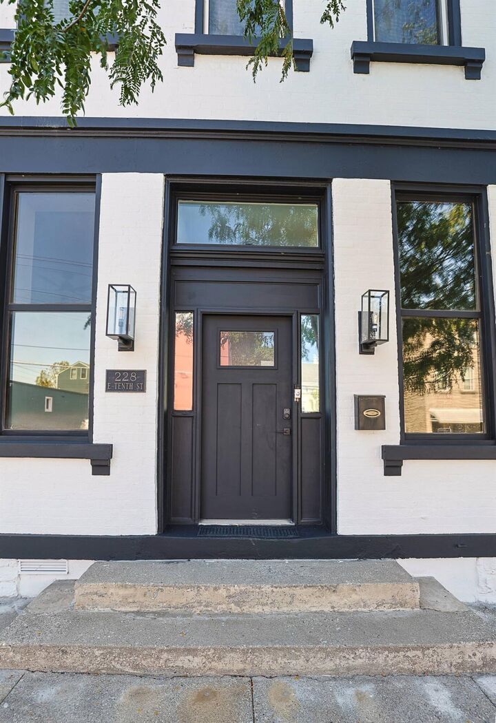 Property Photo: 228 E 10th Street KY 41071