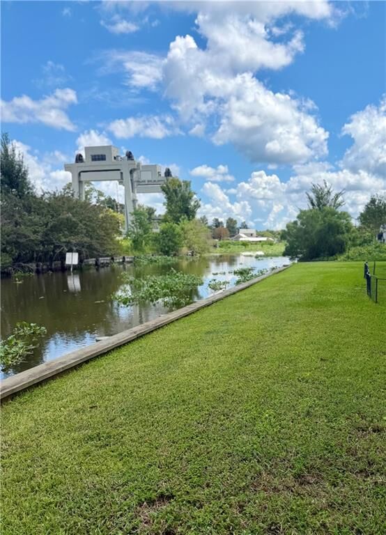 Property Photo: 4375 Country Drive LA 70343