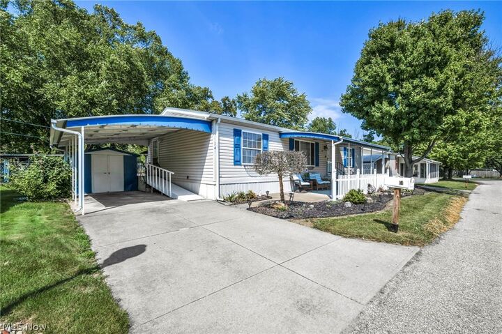Property Photo:  14 Cherry Lane  OH 44138 