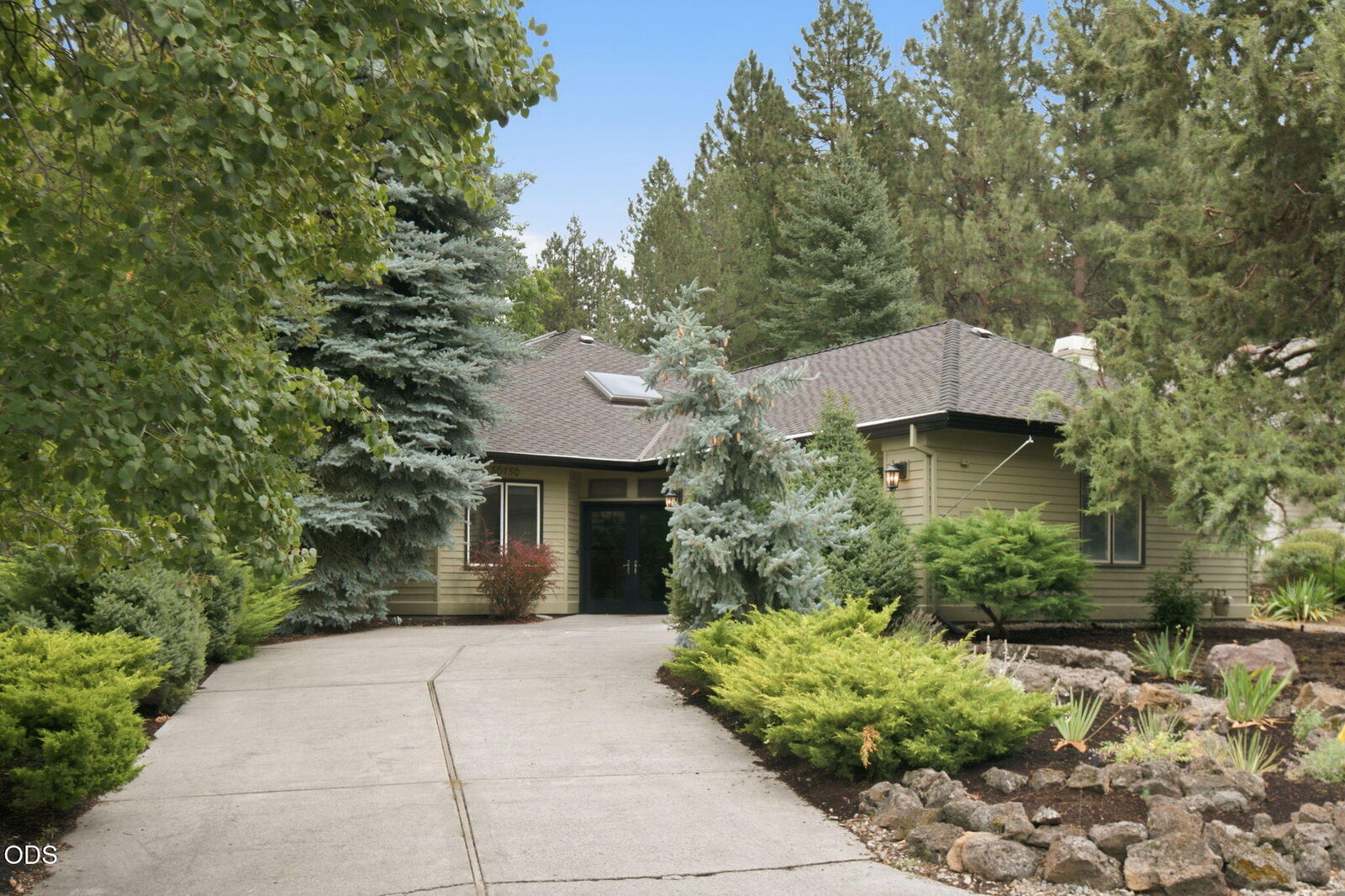 Property Photo:  60750 Breckenridge Street  OR 97702 