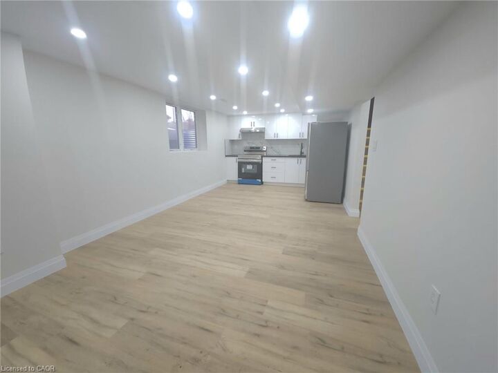 Property Photo:  43 Patterson Avenue E  ON N3S 6X1 