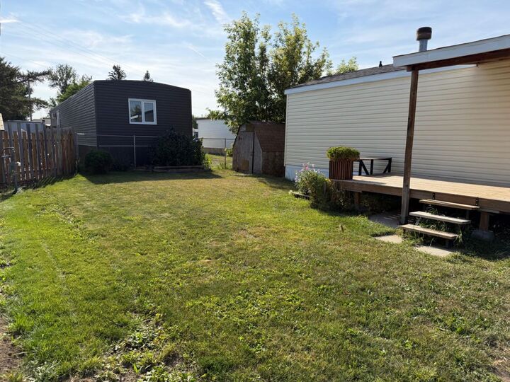 Property Photo:  5301 2 Street 58  AB T0L 0V0 