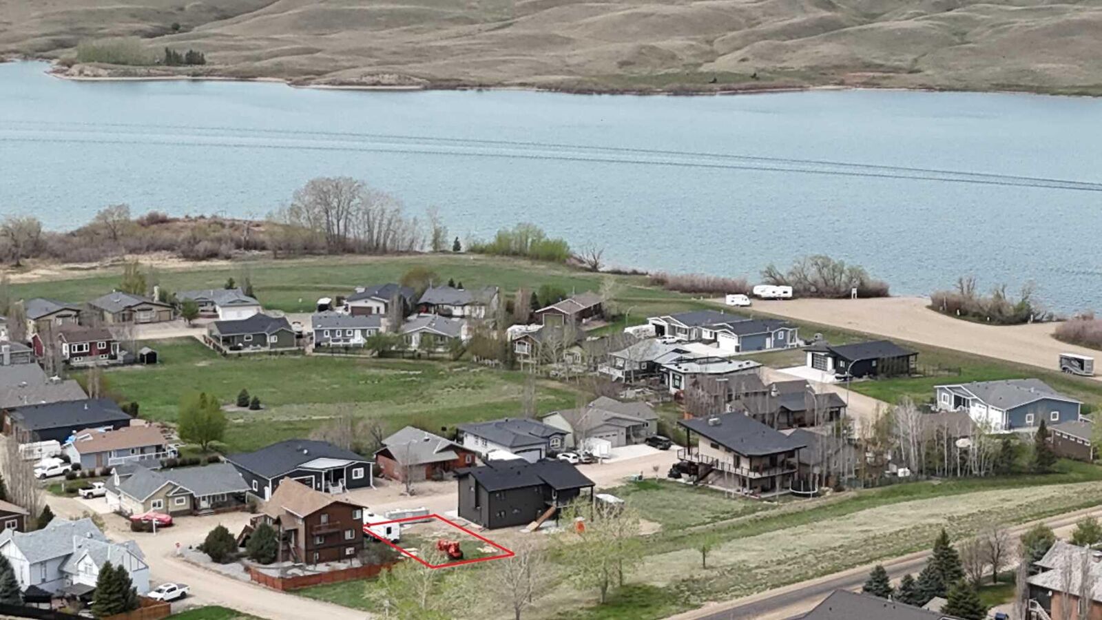 Property Photo:  465 Sunset Drive  AB T0B 2R0 