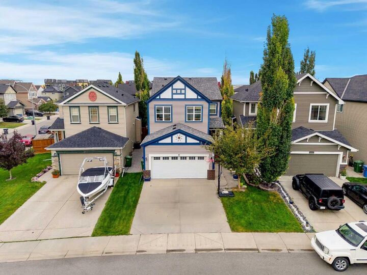 Property Photo:  279 Copperpond Circle SE  AB T2Z 0R4 