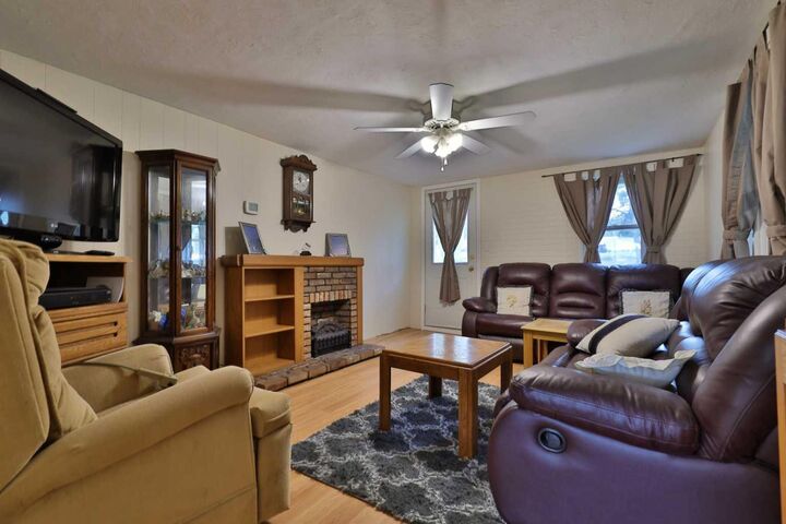 Property Photo:  5108 51 Street  AB T0B 0H0 