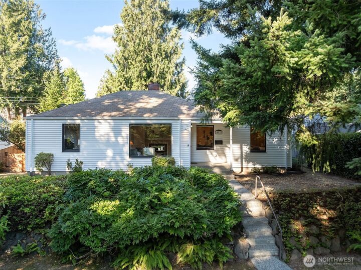 Property Photo:  16025  10th Ave  NE  WA 98155 