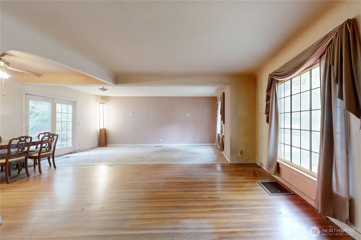Property Photo: 1227 Alvarado Terrace WA 99362