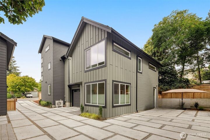Property Photo:  115 B N 105th Street  WA 98133 