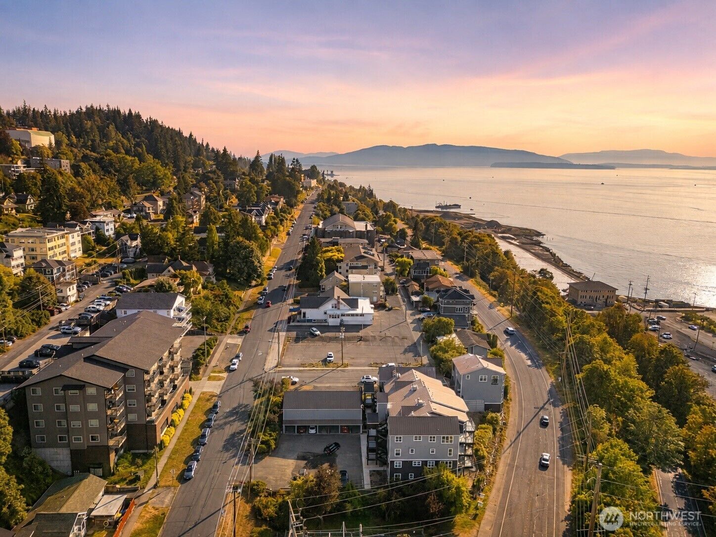Property Photo:  705 N State Street 405  WA 98225 