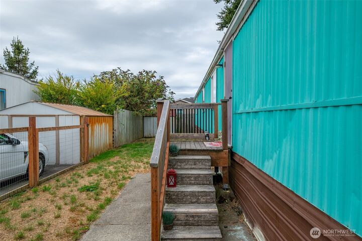 Property Photo:  700 NW Crosby Avenue 164  WA 98277 