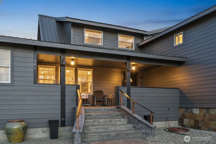 Property Photo:  561  3rd Street  WA 98940 
