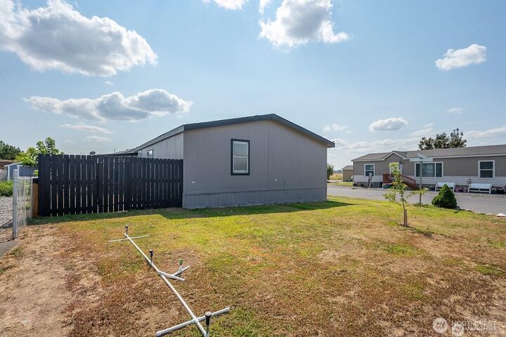 Property Photo: 4000 NE Longview Street 65 WA 98837