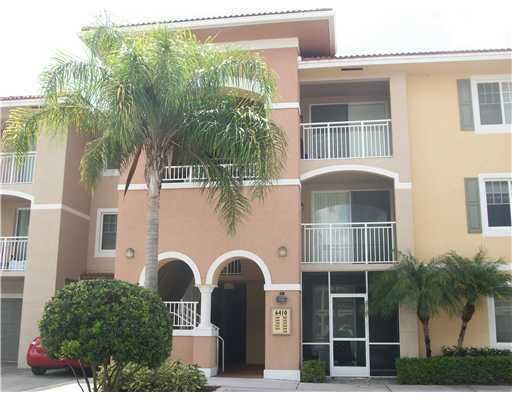 Property Photo:  6410 Emerald Dunes Drive  FL 33411 