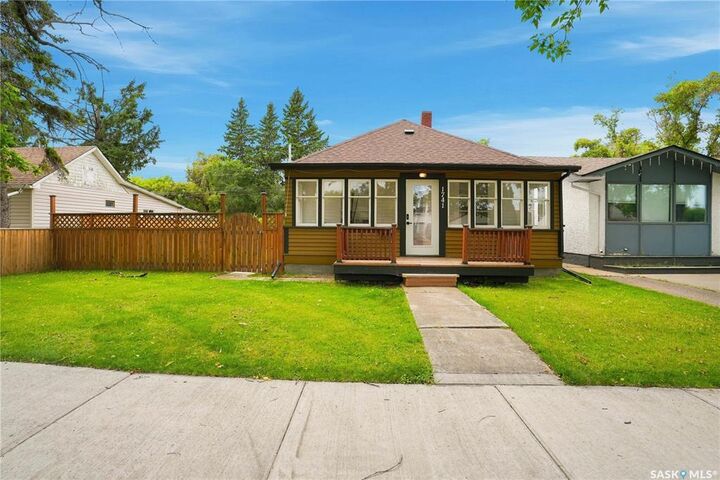 Property Photo:  1741 98th Street  SK S9A 0M9 