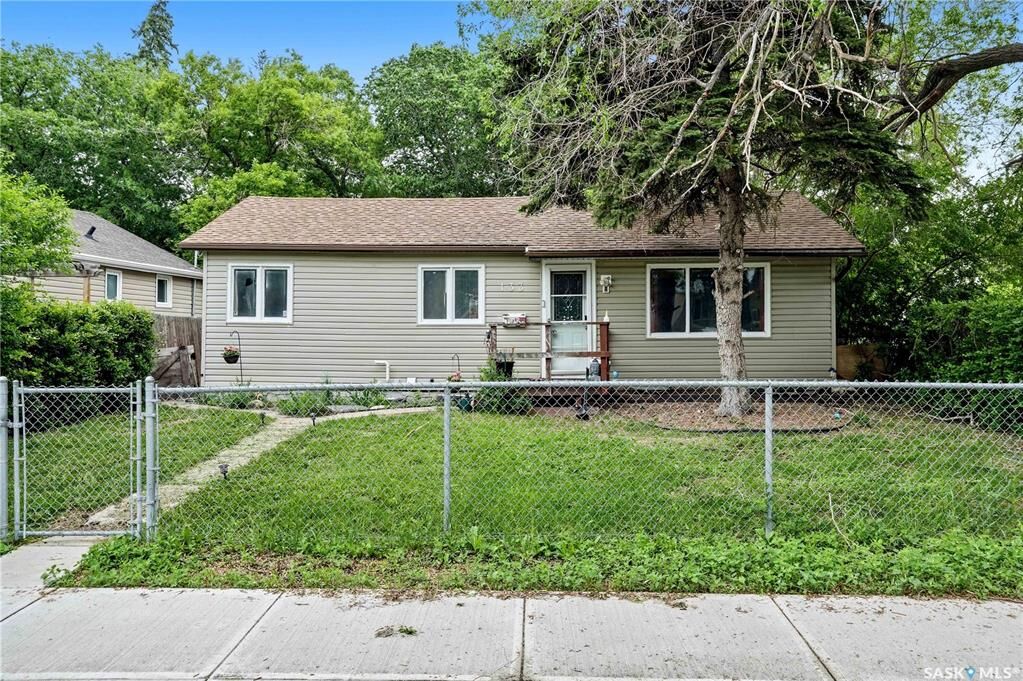Property Photo:  133 Osler Street  SK S4R 1V3 