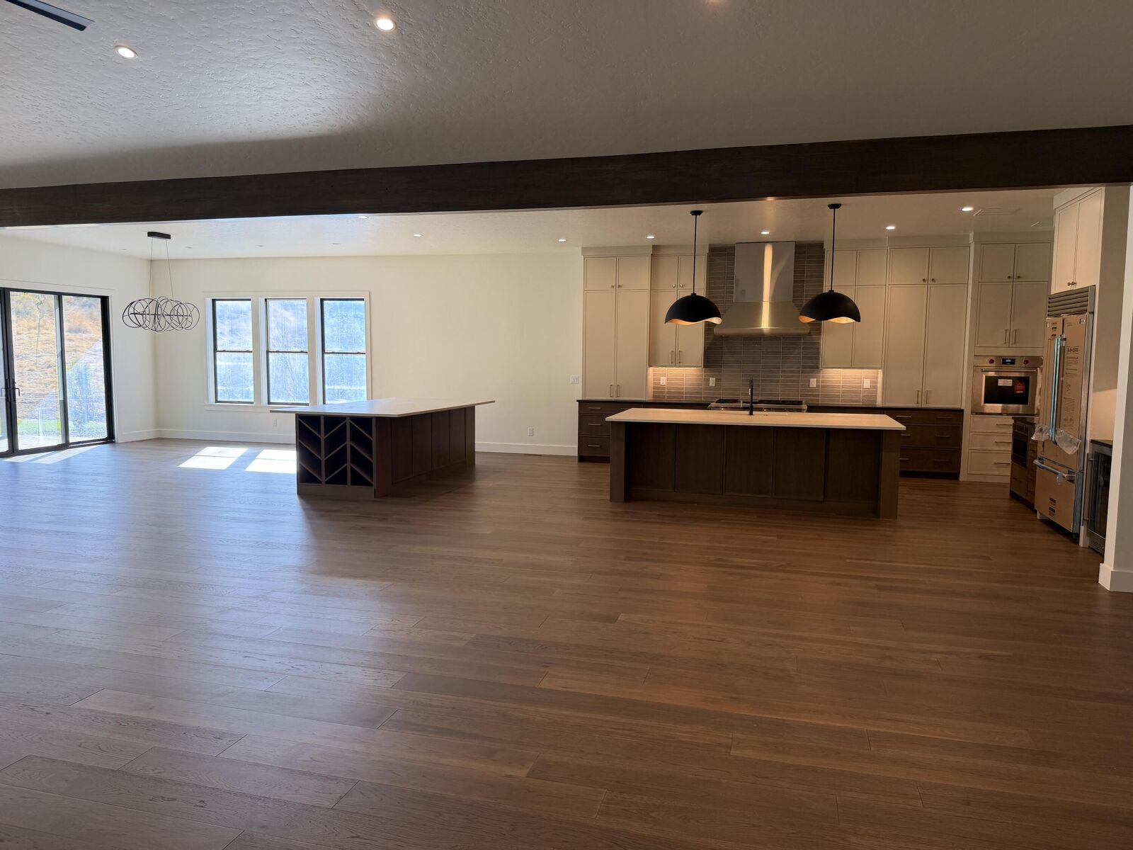 Property Photo: 246 Mariposa Rd ID 83333