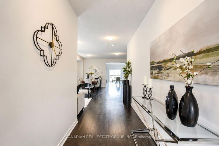 Property Photo:  442 Vandusen Avenue  ON N0C 1B0 
