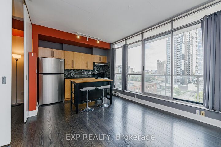 Property Photo:  180 York Street 806  ON K1N 1J6 