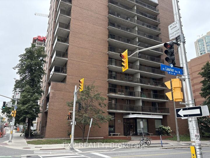 Property Photo: 475 Laurier Avenue W 1708 ON K1R 7X1