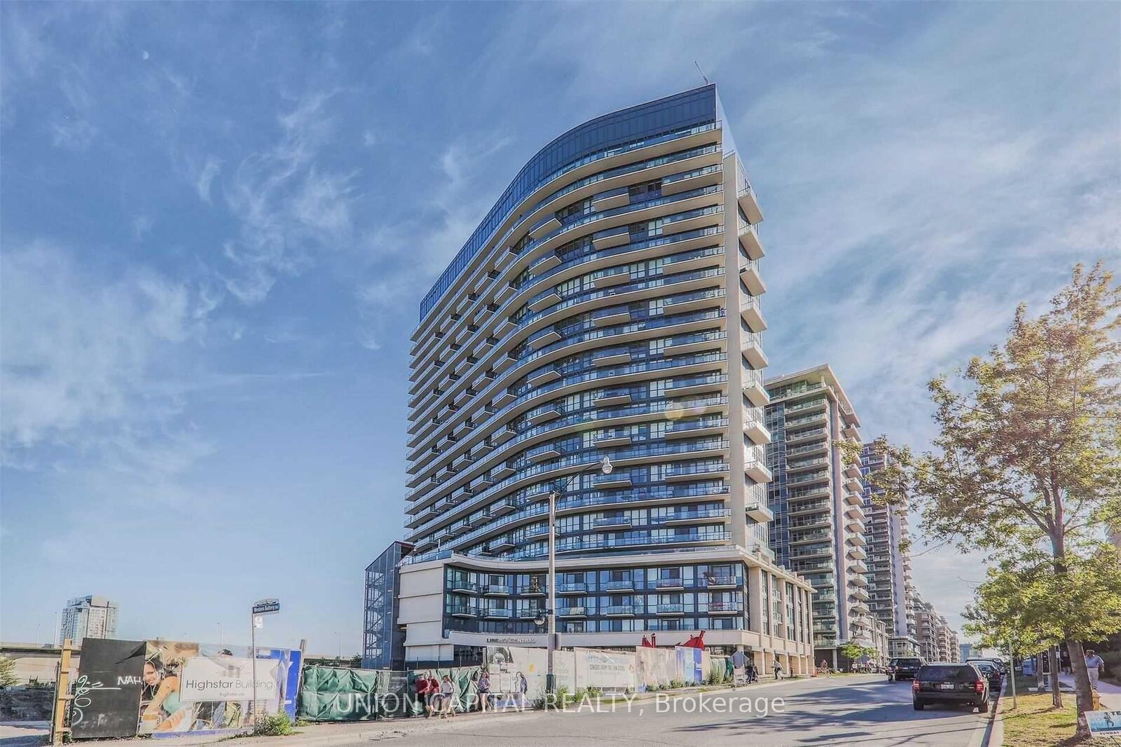 Property Photo: 51 East Liberty Street Ph10 ON M6K 3P8
