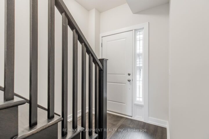Property Photo: 19 Picardy Drive 47 ON L8J 2T7