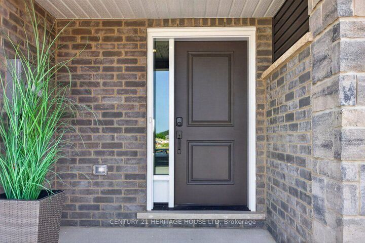Property Photo:  25 Kiln Lane E  ON N5R 0S2 