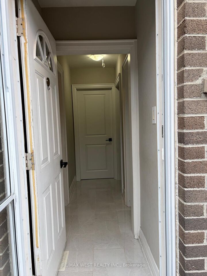 Property Photo:  97 Elnathan Crescent Basement  ON M9L 2G2 