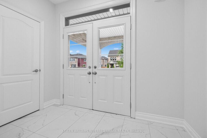 Property Photo:  6 Sharonview Crescent  ON L9N 0S5 