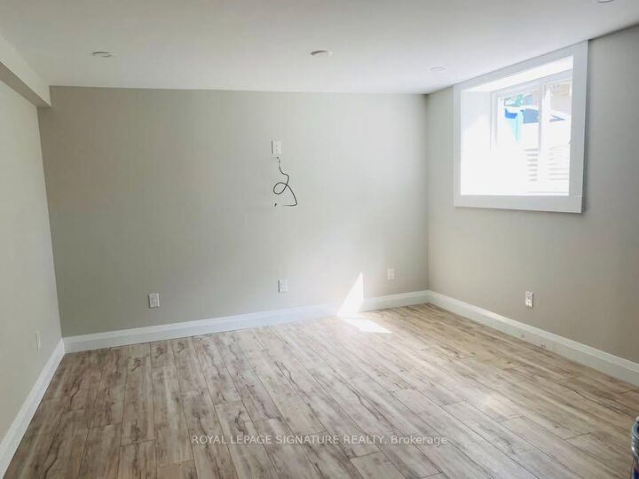 Property Photo:  572 Weynway Court (Basement)  ON L6L 4G7 