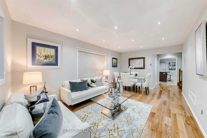 Property Photo:  24 Oklahoma Drive  ON L6P 3J7 