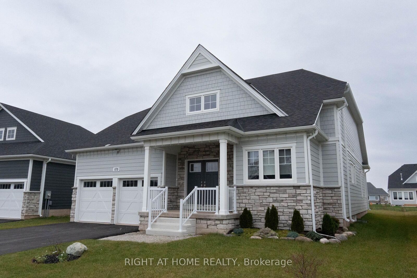 Property Photo:  105 Laurens Lane  ON N0H 1S0 