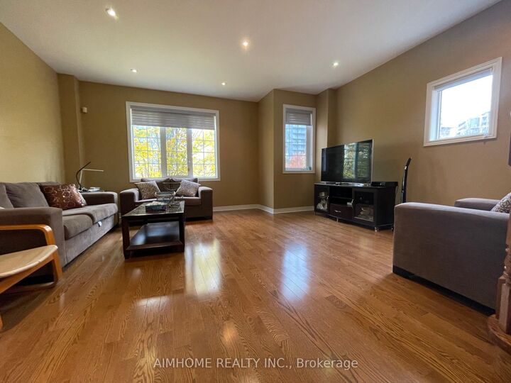 Property Photo:  75 Leitchcroft Crescent  ON L3T 7T9 