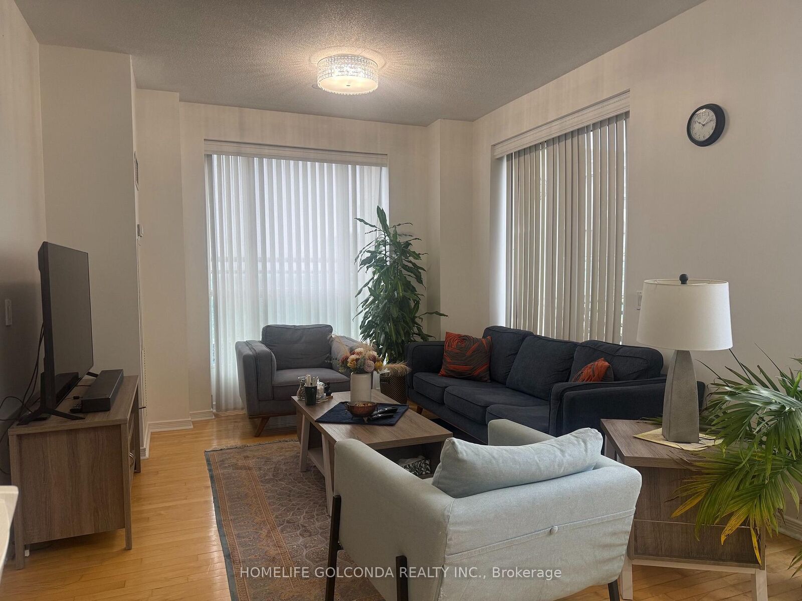 Property Photo:  330 Red Maple Road Ph07  ON L4C 0T6 