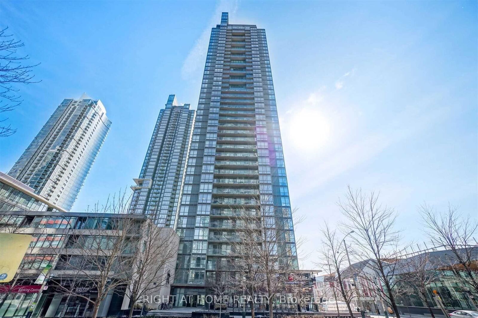 Property Photo:  15 Fort York Boulevard W 1101  ON M5V 3Y4 