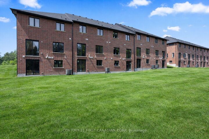 Photo de la propriété:  6878 Heathwoods Avenue  ON N6P 1H3 