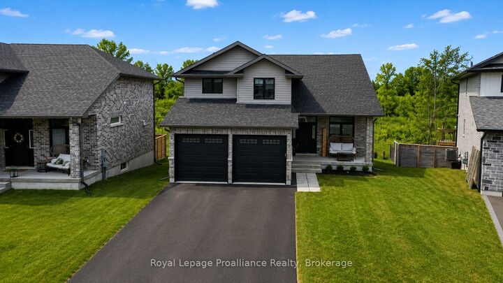 Property Photo: 55 Lanark Drive ON K8N 0G8