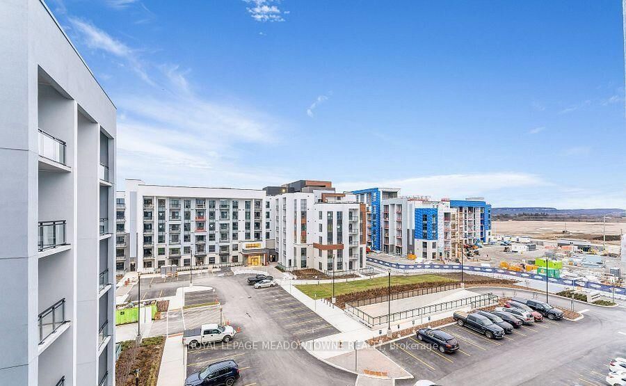 Property Photo: 460 Gordon Krantz Avenue 511 ON L9E 1A8