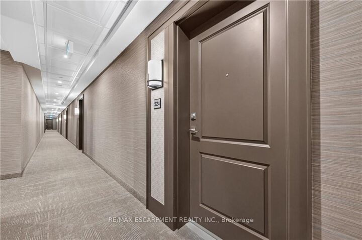 Photo de la propriété: 450 Dundas Street E 224 ON L8B 1Z2